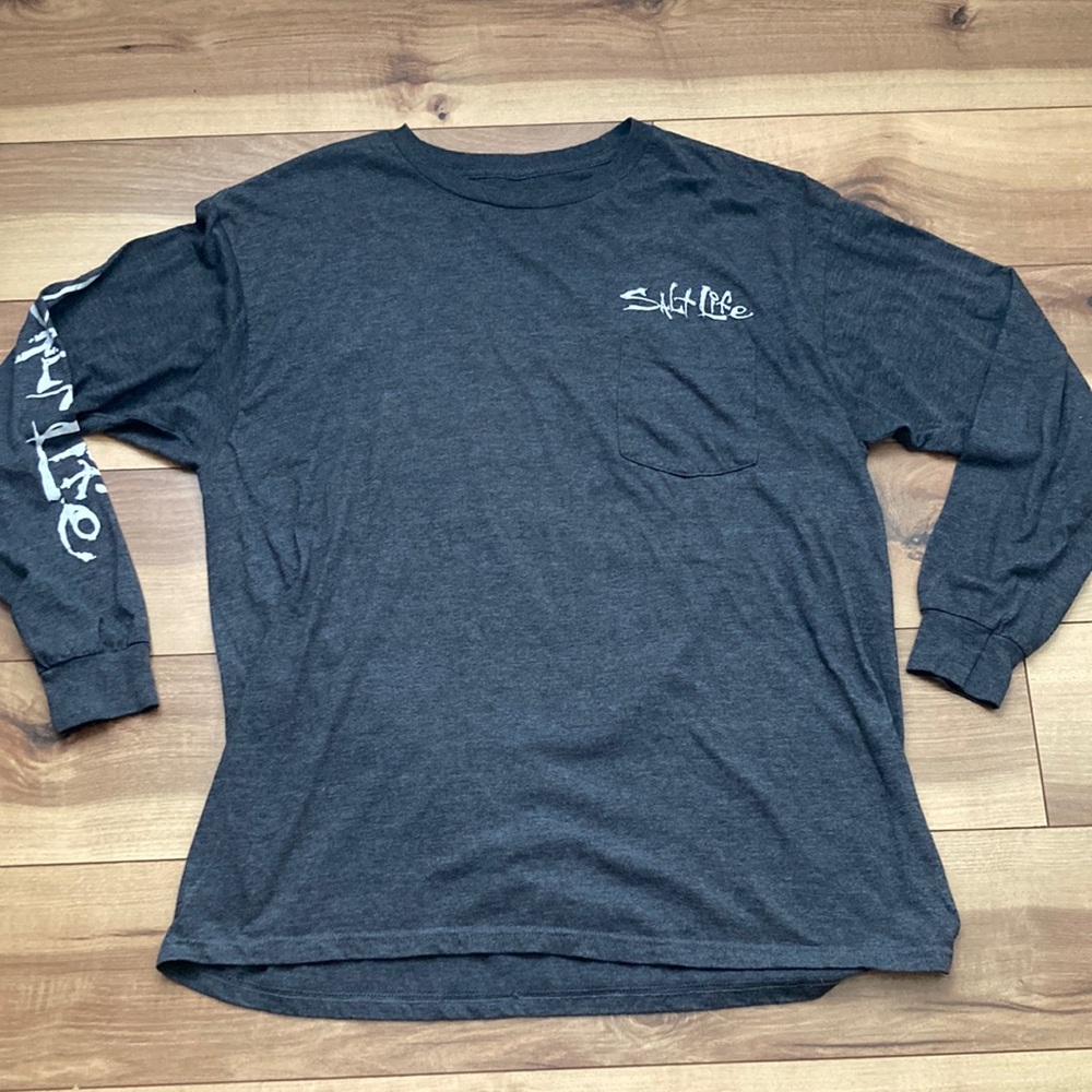 Salt Life Long Sleeve Tshirt. Size L